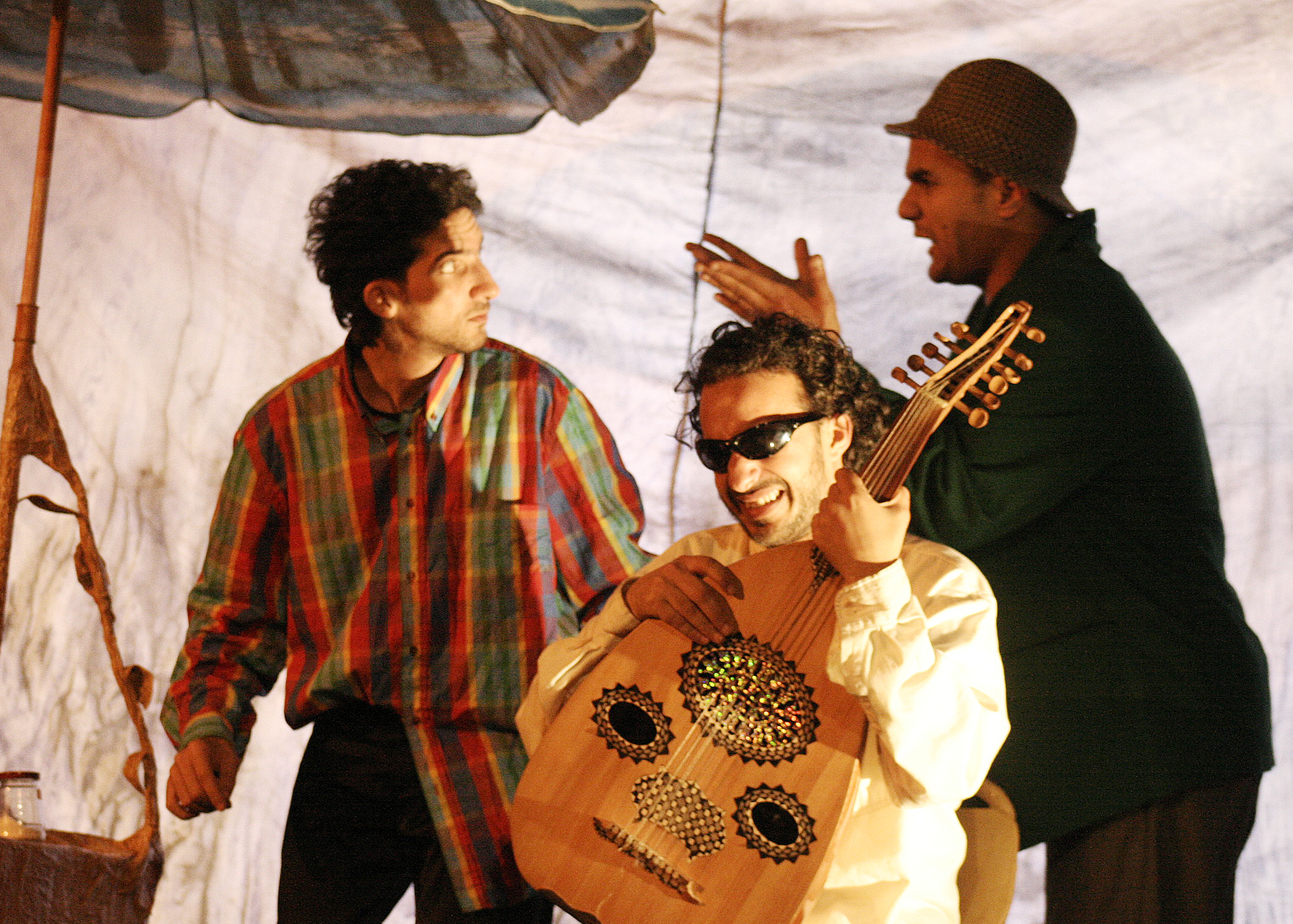 Trois interprètes autour d’un oud — archives théâtre, 2007