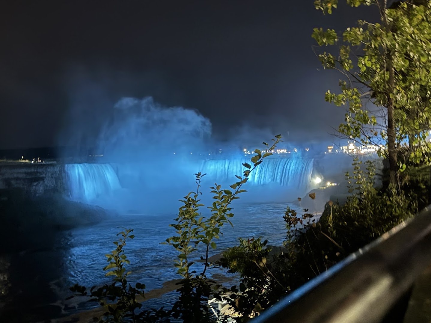 Niagara à la tombée du jour — 2